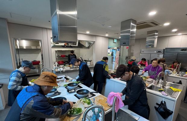 함께하는 건강밥상 4회기 진행 (우삼겹 두부된장볶음)